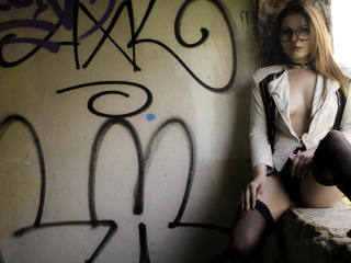 Picture of the sexy profile of AshleyMonnrow, for a very hot webcam live show !