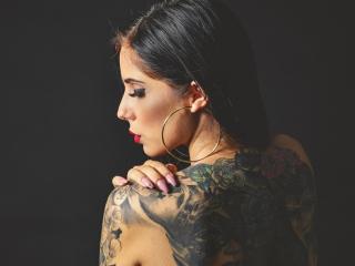 תמונת פרופיל סקסית של ChloeCleopatra למופע חי מאוד סקסי!